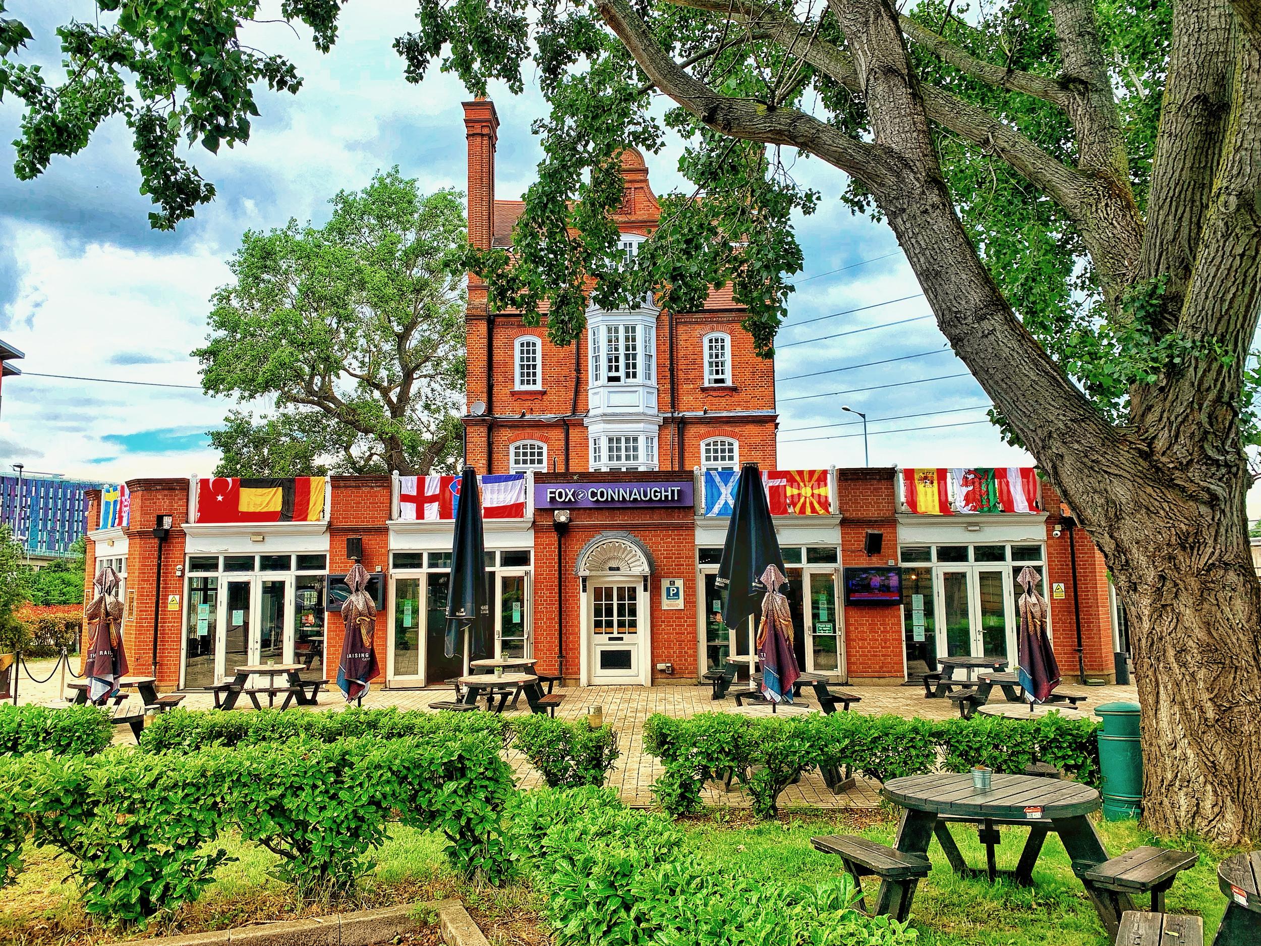 Fox Connaught Hotel Лондон Екстериор снимка