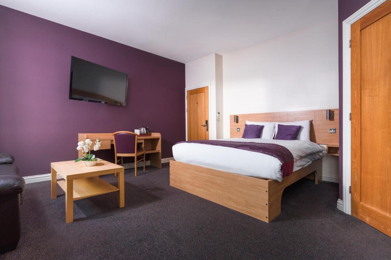 Fox Connaught Hotel Лондон Екстериор снимка