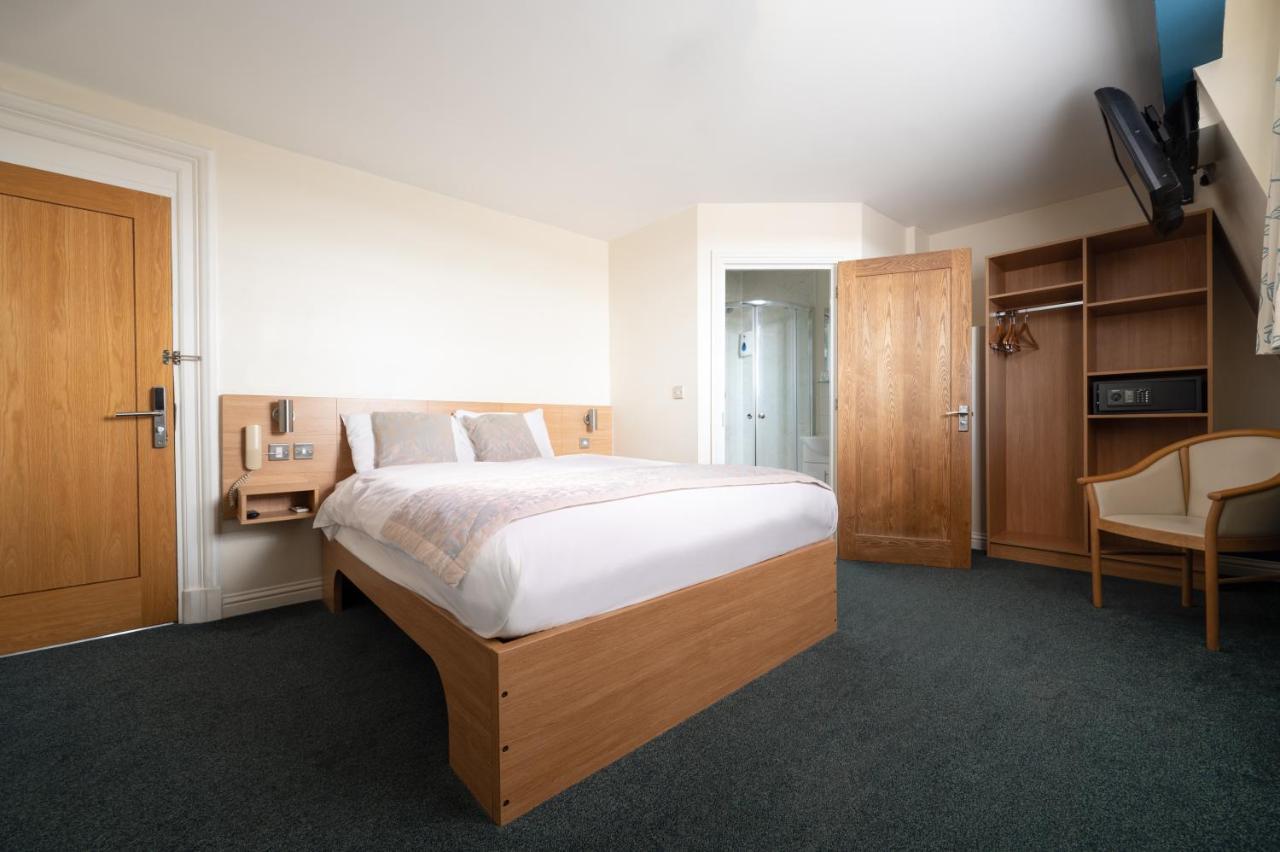 Fox Connaught Hotel Лондон Екстериор снимка