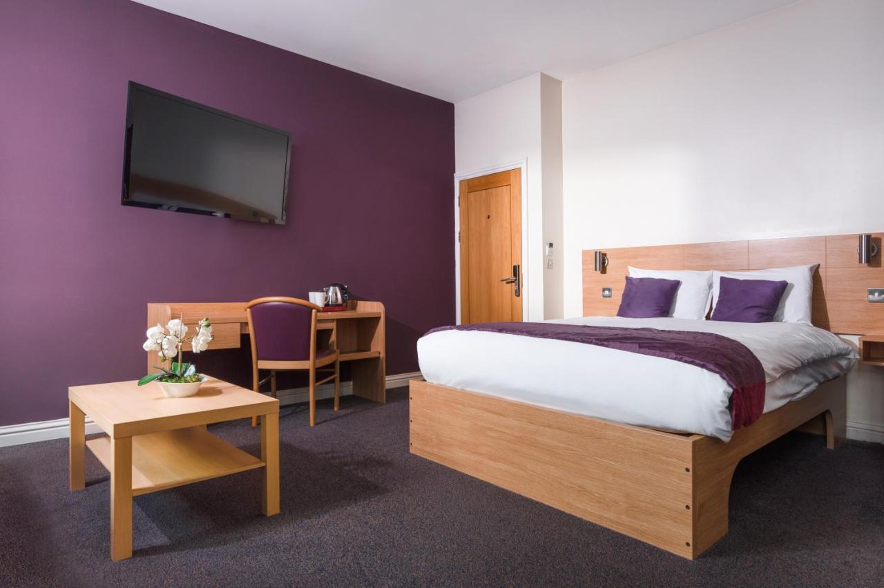 Fox Connaught Hotel Лондон Екстериор снимка